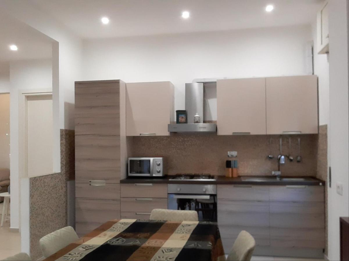 Casa Galante Ostia Centro Apartman Kültér fotó
